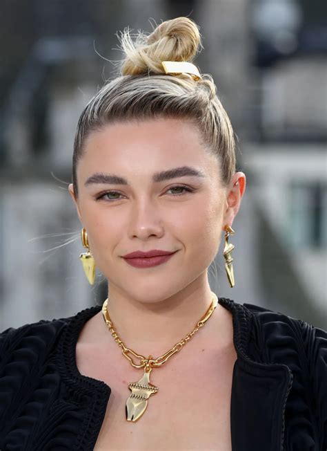 florence pugh height in feet|Florence Pugh Height, Bio, Wiki, Age, Boyfriend, Net Worth, Facts